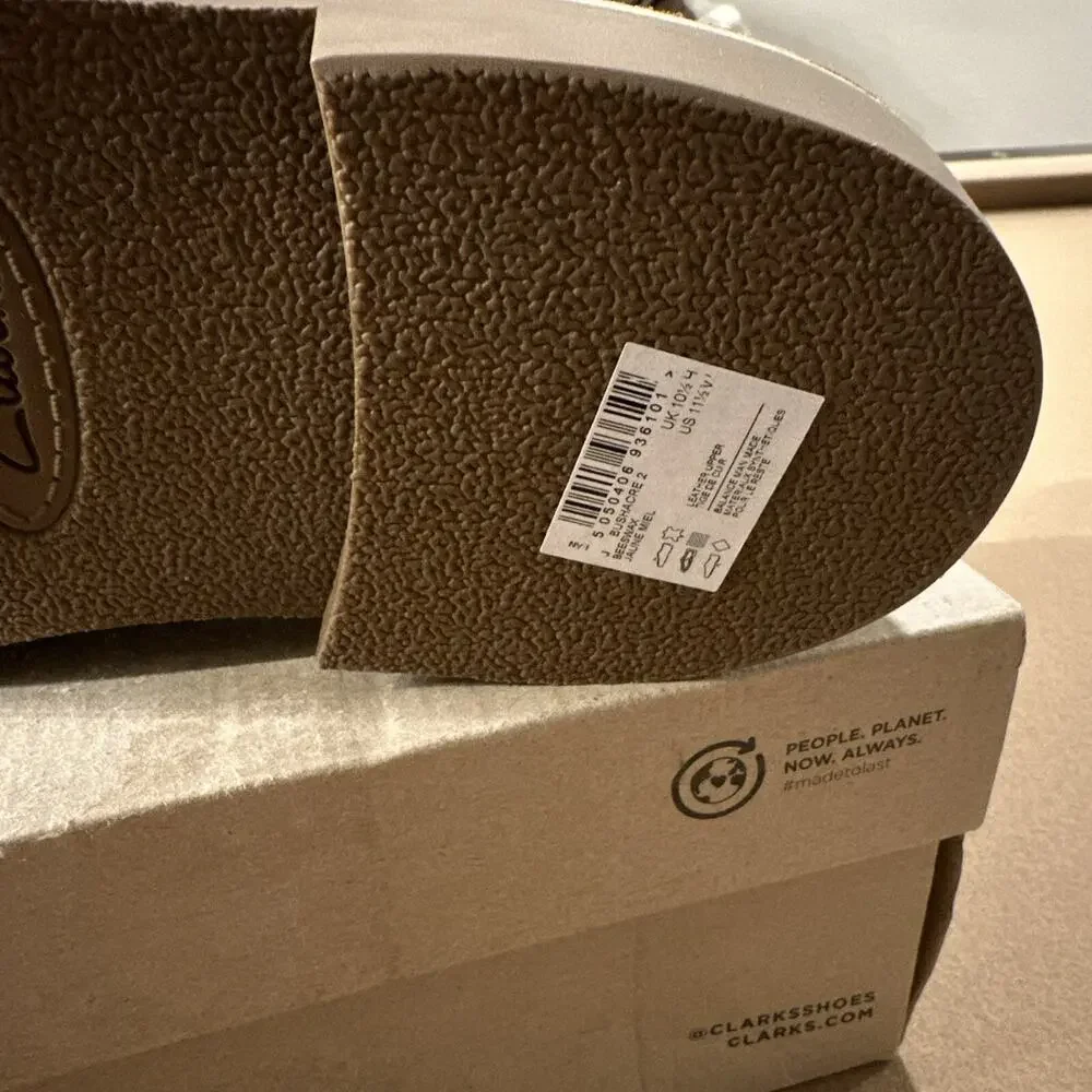 Clarks Men's Bushacre 2 Chukka Boot Beeswax 11.5 wide 82286